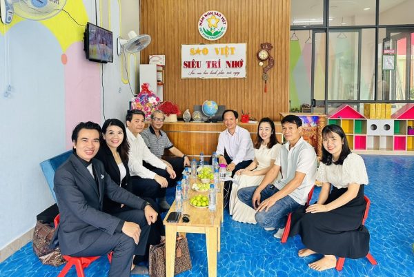 Lãnh đạo TW Hội Giáo dục Chăm sóc Sức khỏe Cộng đồng Việt Nam thăm Hệ thống Giáo dục Mầm Non Sao Việt Bình Dương